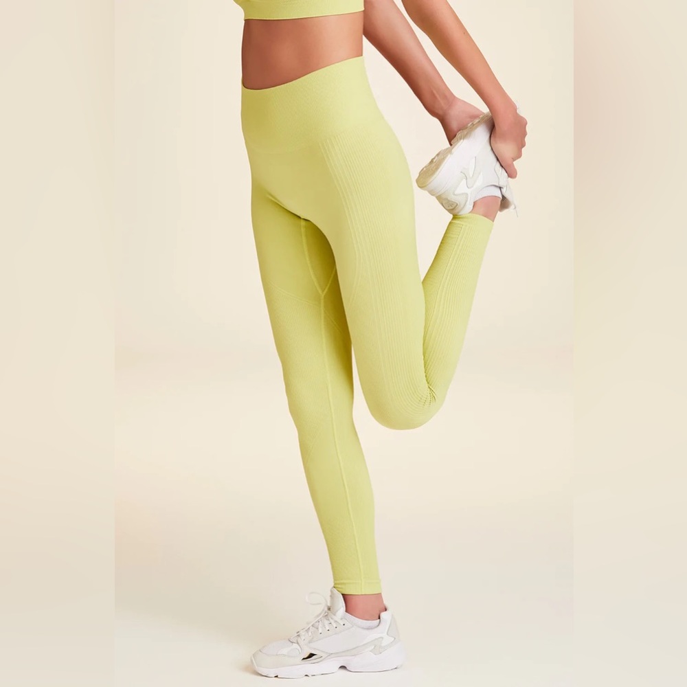 Barre Seamless Tight Size S- Chartreuse